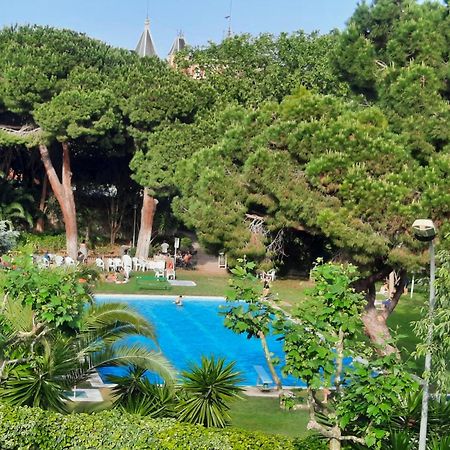 Bright Apartment Near The Beach And Barcelona By Train Масну Екстериор снимка