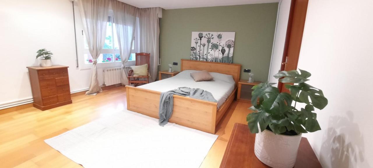Bright Apartment Near The Beach And Barcelona By Train Масну Екстериор снимка