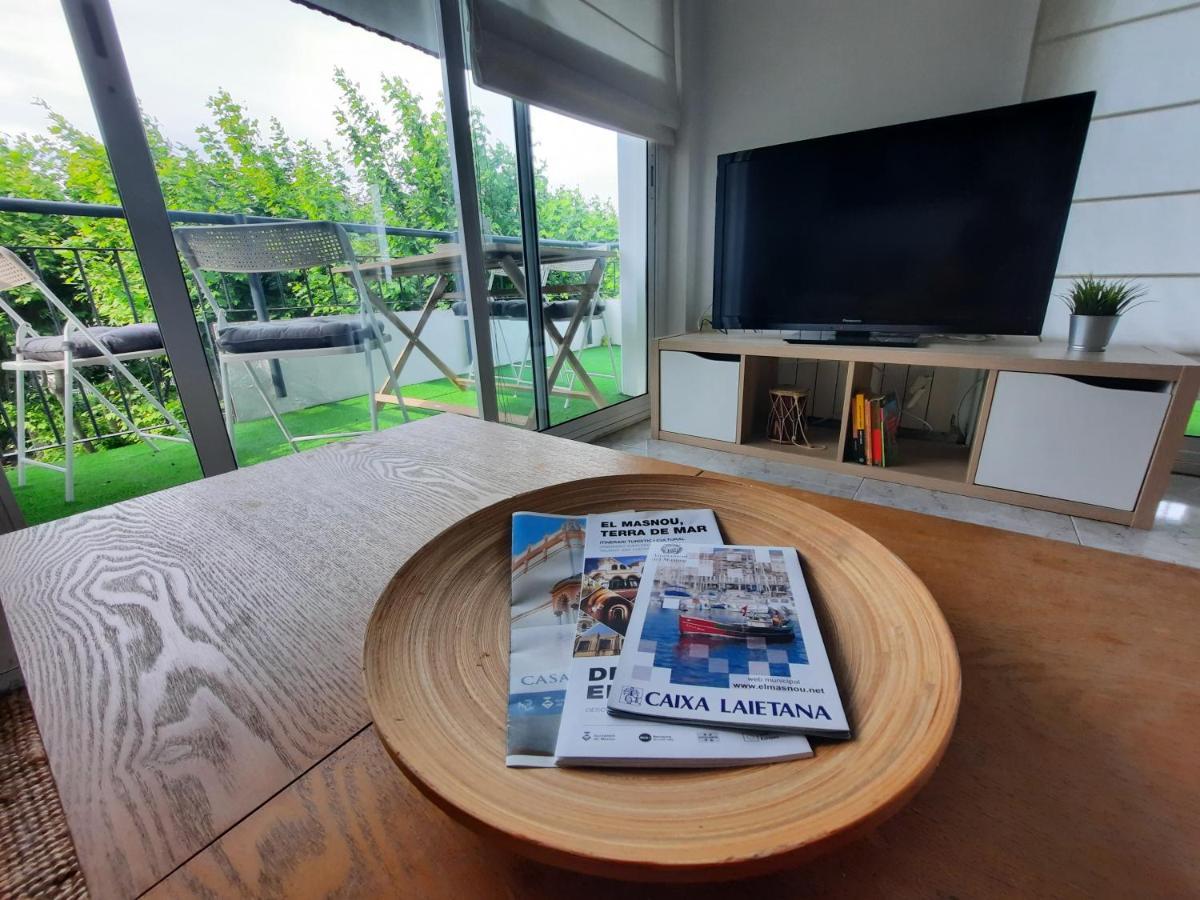 Bright Apartment Near The Beach And Barcelona By Train Масну Екстериор снимка