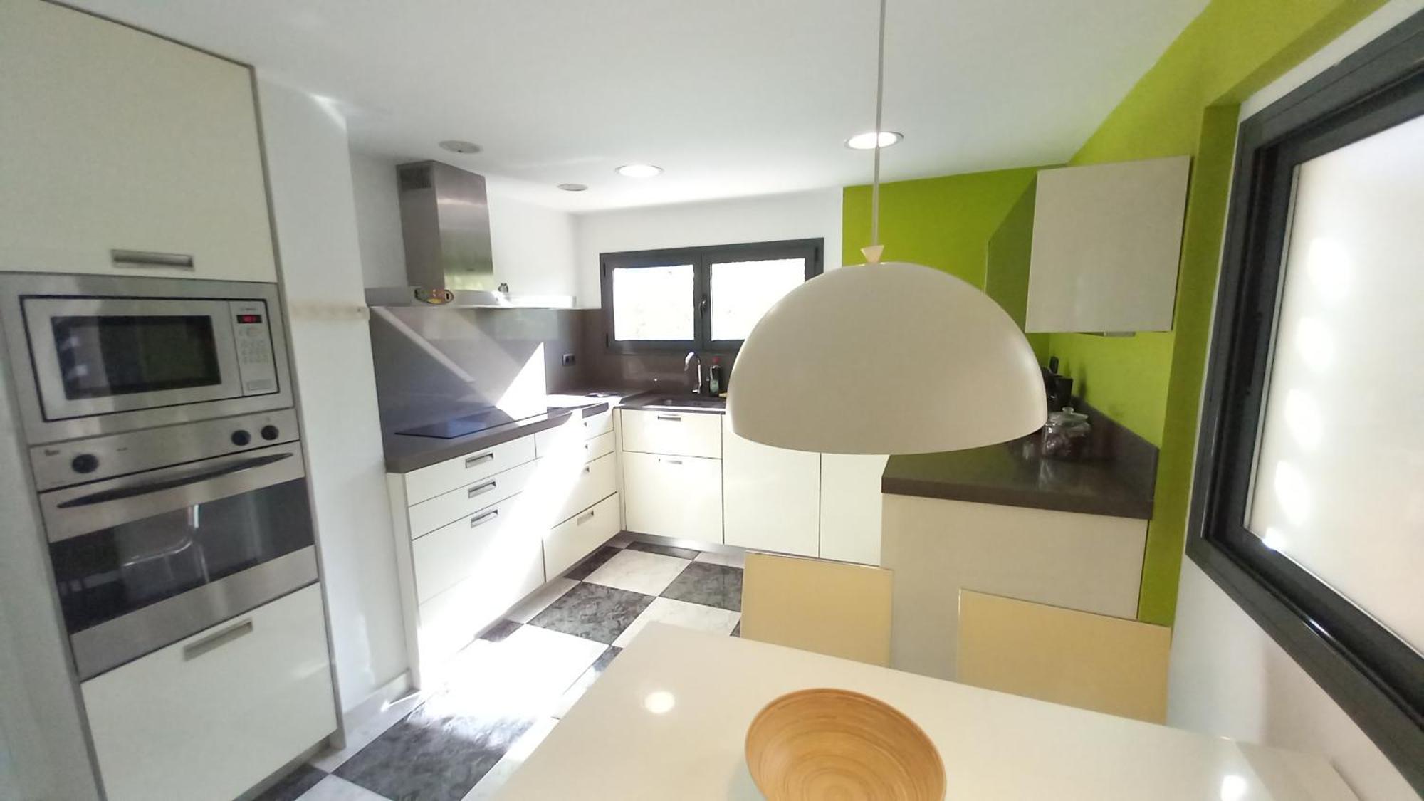 Bright Apartment Near The Beach And Barcelona By Train Масну Екстериор снимка