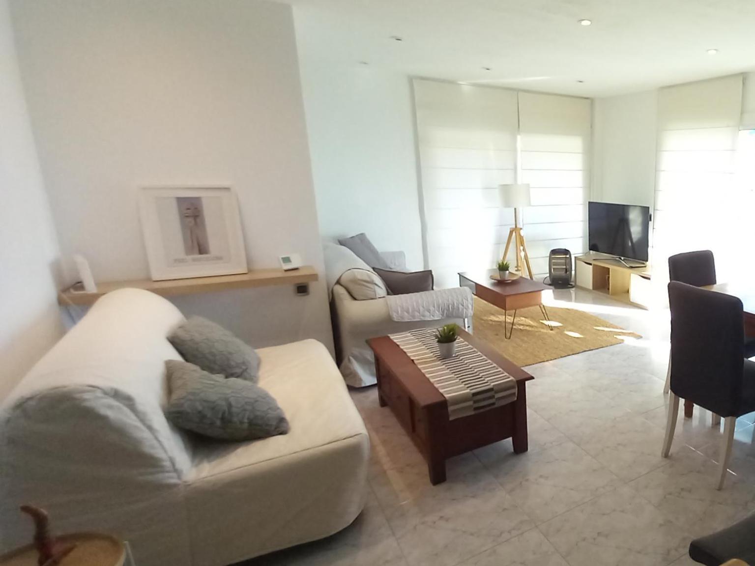 Bright Apartment Near The Beach And Barcelona By Train Масну Екстериор снимка